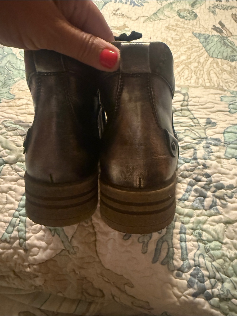 Women’s V Italia Gunmetal Pewter Black Leather Boots with Side Zipper Size 9/40 - Picture 3 of 8